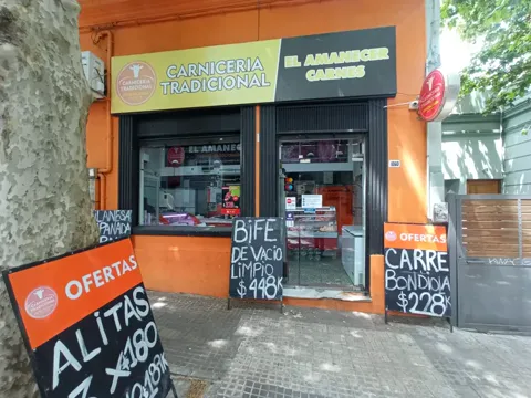 Frente de Carnicería el Amanecer