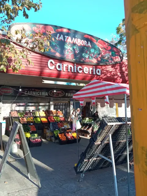 Frente de Carnicería la Tambora