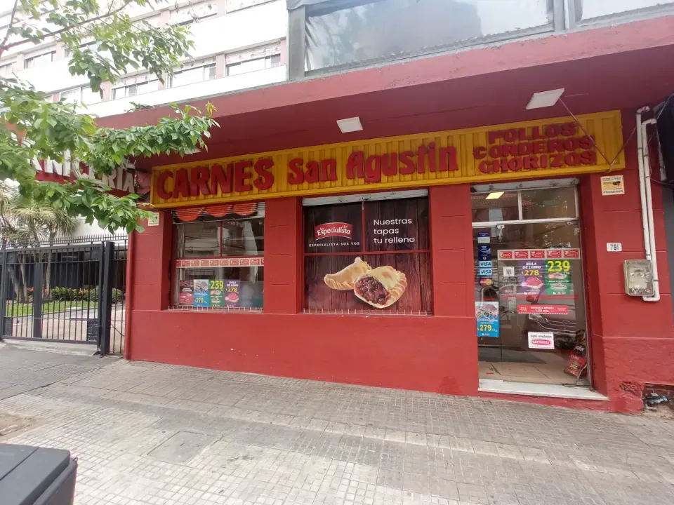 Frente de Carnicería San Agustín en Pedro Fco. Berro 791