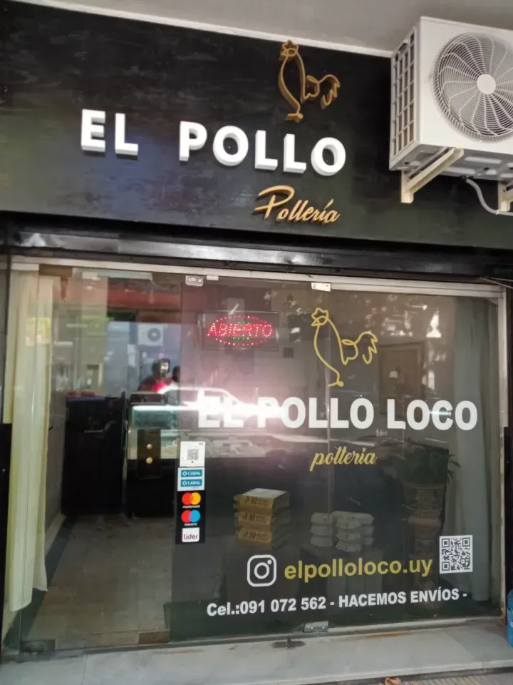 Frente de El Pollo Loco Polleria en Doctor Pablo de María 1475