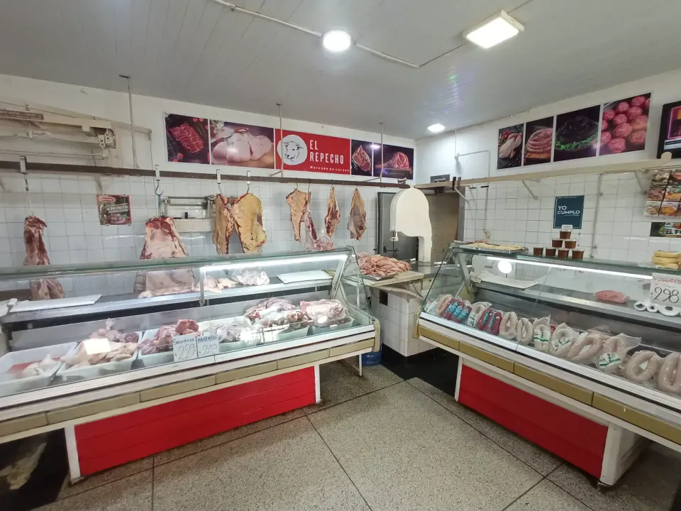Foto 2 de El Repecho Mercado de Carnes